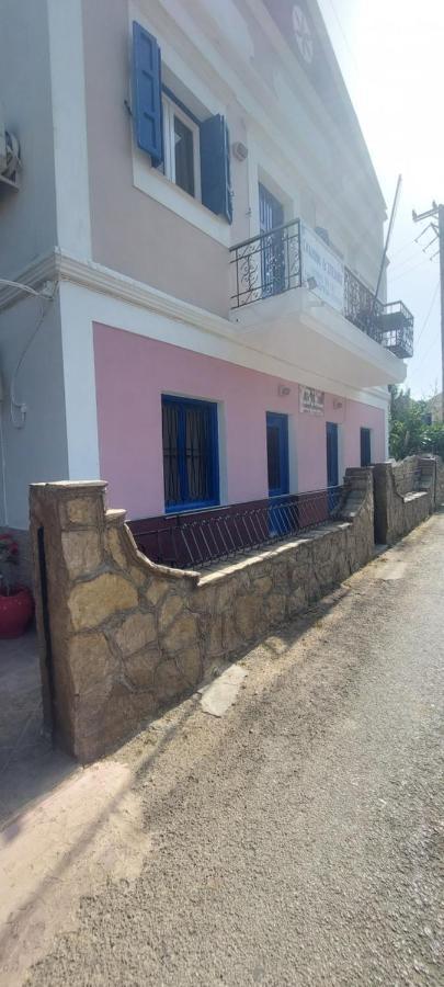 Hotel "Stelios & Galini" à Symi Extérieur photo