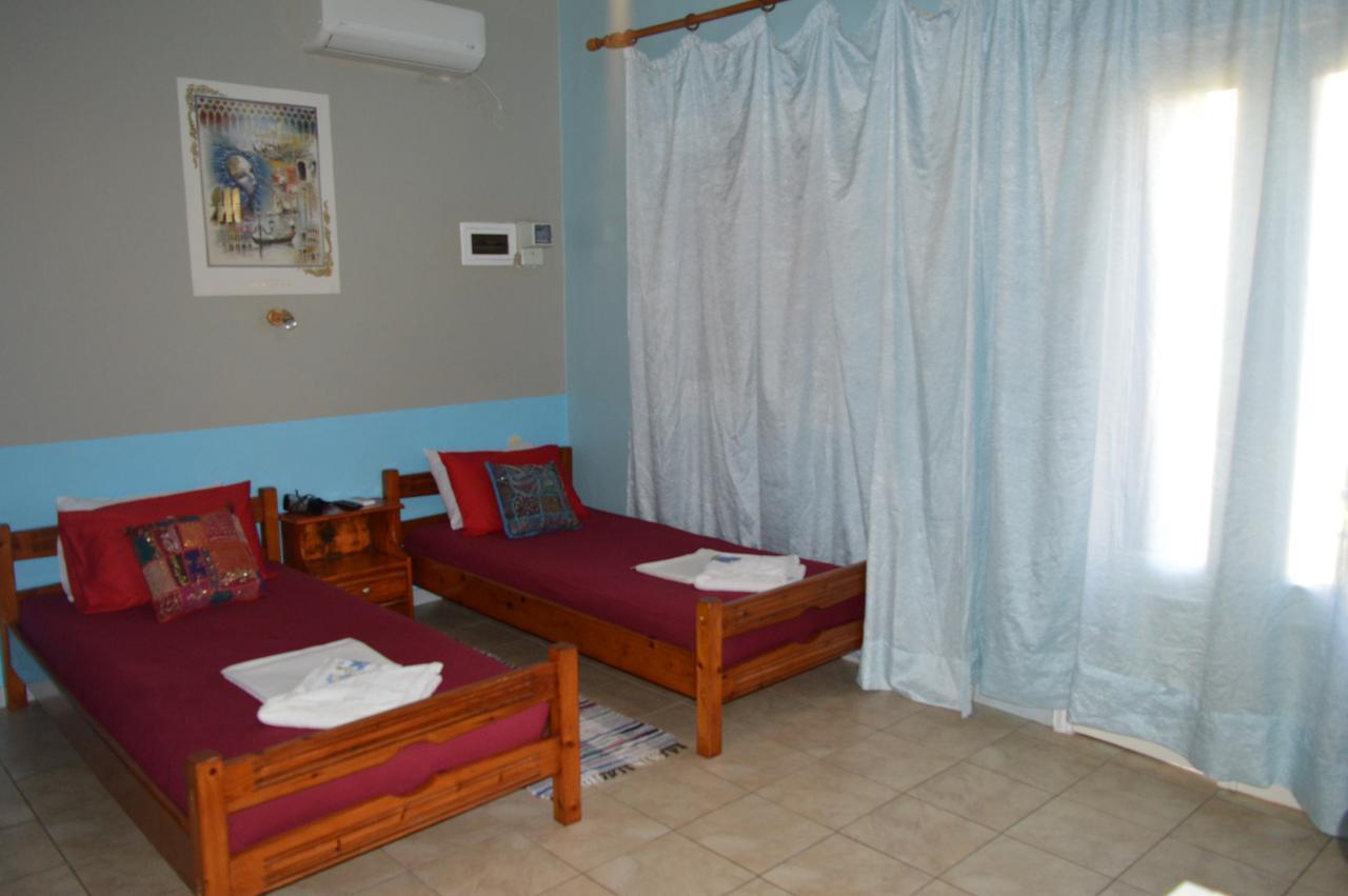 Hotel "Stelios & Galini" à Symi Extérieur photo