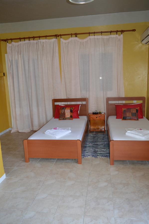 Hotel "Stelios & Galini" à Symi Extérieur photo