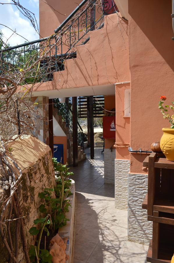 Hotel "Stelios & Galini" à Symi Extérieur photo