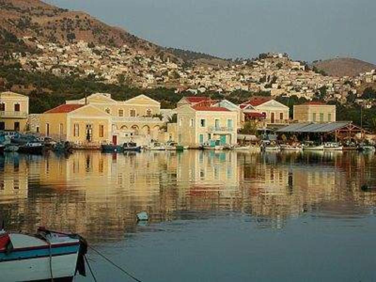 Hotel "Stelios & Galini" à Symi Extérieur photo